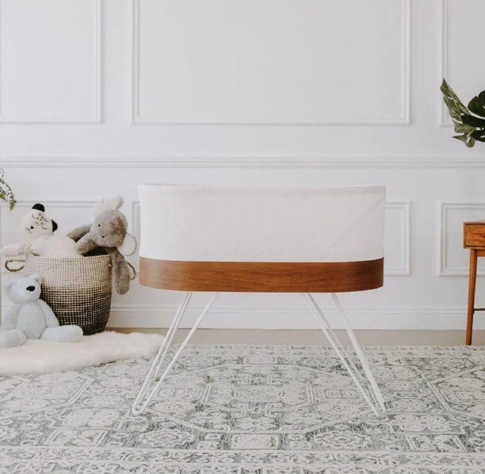 Happiest Baby Snoo Smart Sleeper – White