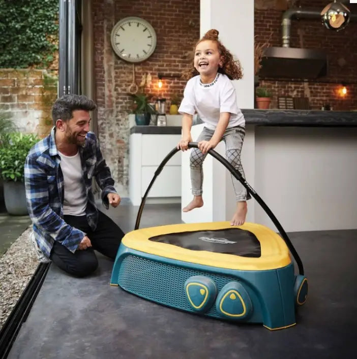 BERG Hoppaa Trampoline for Toddlers (1-4 years) with Adjustable Safety Bar and Six Magnetic Steps